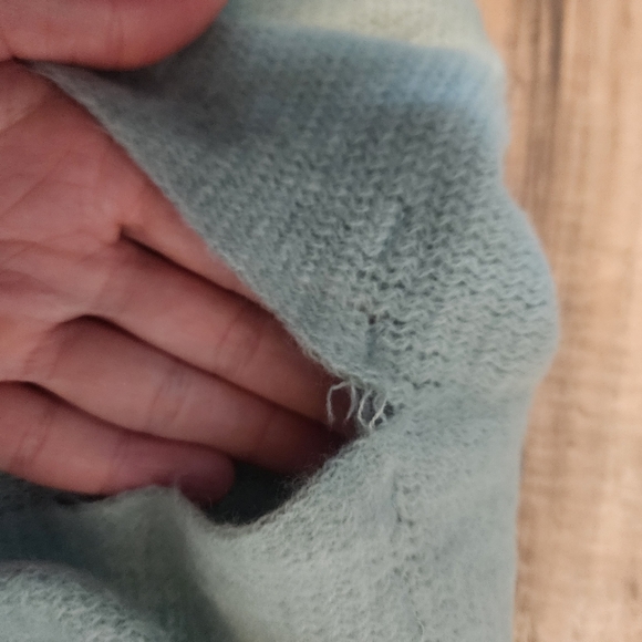 Scarf - Picture 4 of 6